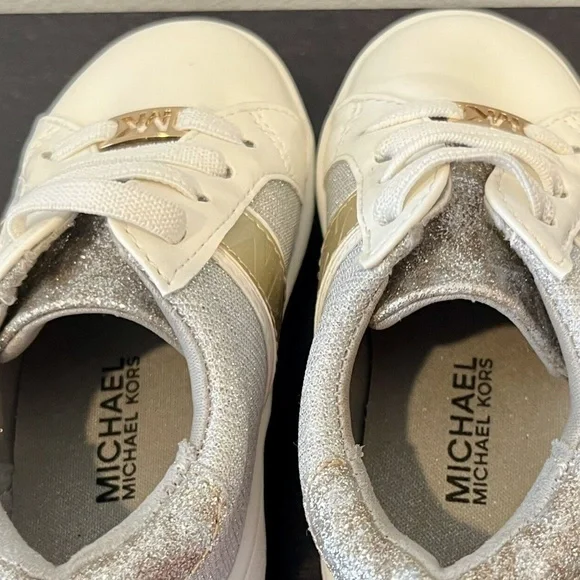 Michael Kors Toddler Girls Jem Square Sneakers in Silver-Gold Size 6 - Picture 14 of 16